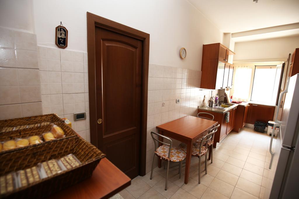 Anastasio II Bed & Breakfast Ρώμη Δωμάτιο φωτογραφία